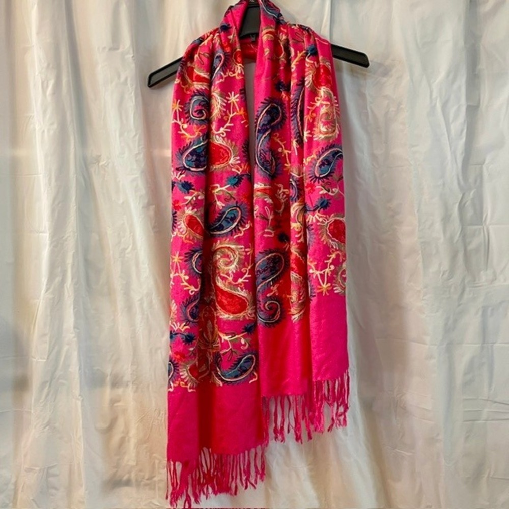 Vintage Inspired Pink Embroidered Paisley Pashmina Shawl Wrap Fringe 78x28 Boho